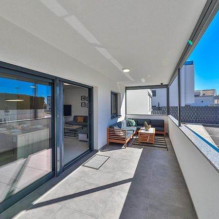 Luxury Apartment Pia With Swimming Pool And Grill 特罗吉尔 外观 照片